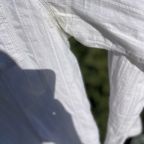 Mens 2x Pop Icon White Long Sleeved Snap up Shirt. Has slight underarm stain - Picture 3 of 8